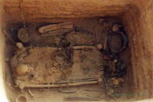 700 BCE: Shaman buried with weed in Gobi Desert
